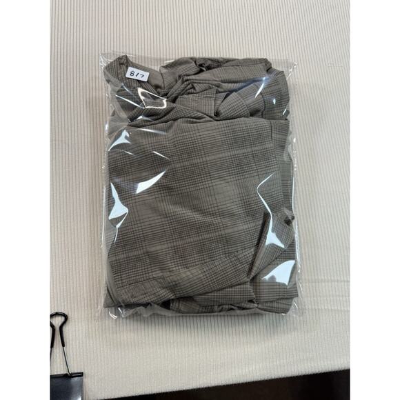 Columbia Cool Creek Plaid Shorts 42x12 Omni-Wick Gray Outdoor NWT - Picture 10 of 10